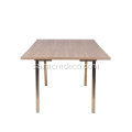 Taula de menjador Hans Wegner Wood CH318